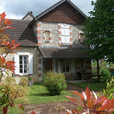Gite En Forterre Druyes-les-Belles-Fontaines Bagian luar foto