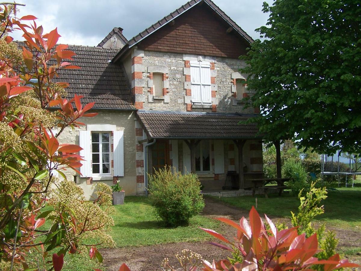Gite En Forterre Druyes-les-Belles-Fontaines Bagian luar foto